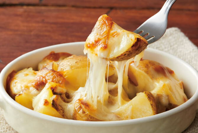 じゃがいものベーコンチーズ焼き